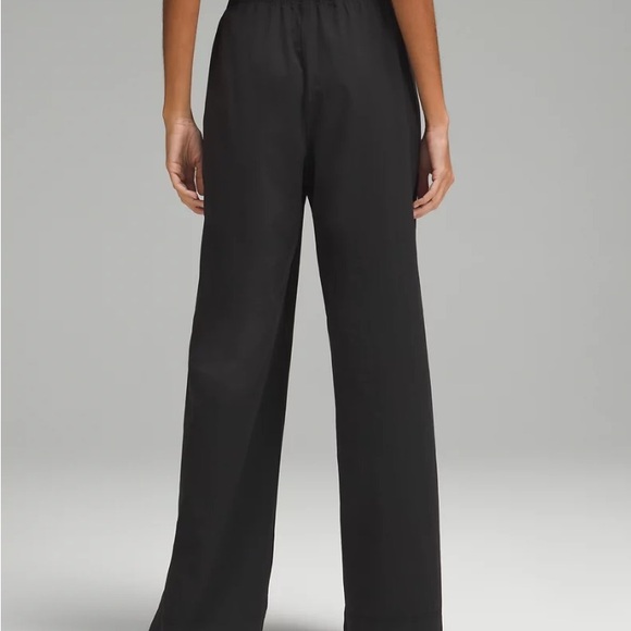 Lululemon Stretch Woven Wide-Leg High-Rise Pant - Picture 3 of 10